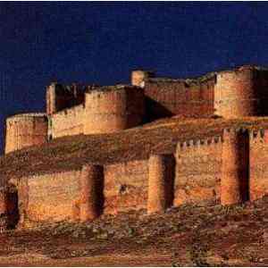 Castillo y parte de las murallas de Berlanga de Duero