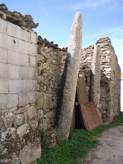 Menhires de rochoso