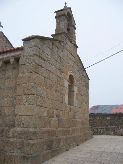 Ábside de san tirso de oseiro (arteixo). coruña.