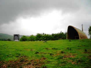 http://www.celtiberia.net/imagftp/im582219834-capilla%20y%20escultura%20%20de%20AGI%C3%91A.jpg