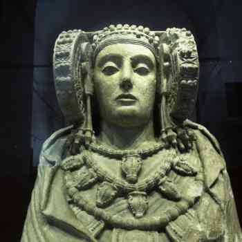 Click para ampliar. Pulsa en el nombre para ver la ficha. La mirada de la Dama de Elche