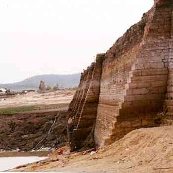 Click para ampliar. Pulsa en el nombre para ver la ficha. Presa de Proserpina. Vista Parcial