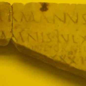 Click para ampliar. Pulsa en el nombre para ver la ficha. Cádiz:placa funeraria de un gladiador