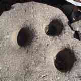 Click para ampliar. Piedra con cavidades-Algodres.