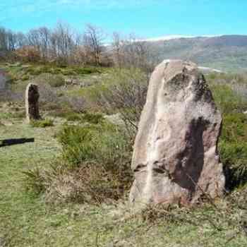 Click para ampliar. Pulsa en el nombre para ver la ficha. menhires de La Matorra (CANTABRIA)