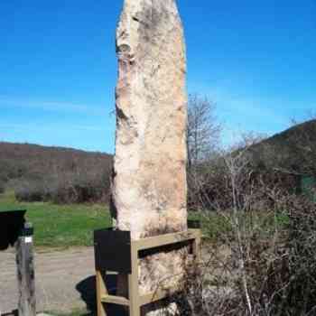 Click para ampliar. Pulsa en el nombre para ver la ficha. Menhir La Llaneda (CANTABRIA)