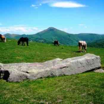 Click para ampliar. Pulsa en el nombre para ver la ficha. Menhir de Luurzu (NAVARRA)