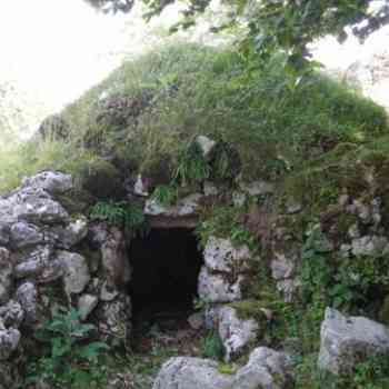 Click para ampliar. Pulsa en el nombre para ver la ficha. chabola cupular de Txemiñe (NAVARRA)
