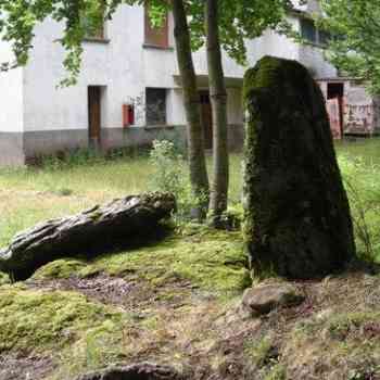 Click para ampliar. Pulsa en el nombre para ver la ficha. dolmen dentro de un camping (HUESCA)
