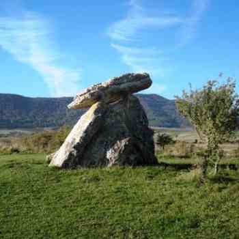 Click para ampliar. Pulsa en el nombre para ver la ficha. dolmen de Sorginetxe (ALAVA)