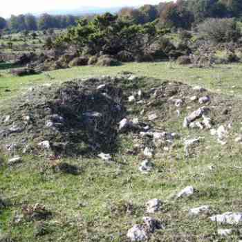 Click para ampliar. Pulsa en el nombre para ver la ficha. campo tumular de Arantzaduia (NAVARRA)