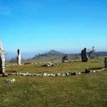 Click para ampliar. Pulsa en el nombre para ver la ficha. cromlech de Mendiluze (ARABA)