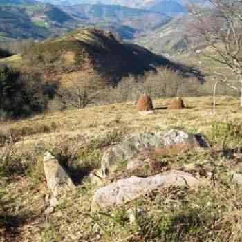Click para ampliar. Pulsa en el nombre para ver la ficha. dolmen de Artola (NAVARRA)