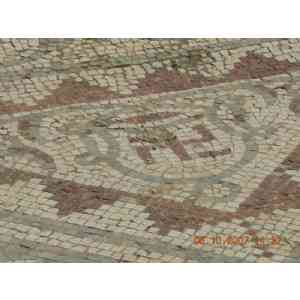 Click para ampliar. Pulsa en el nombre para ver la ficha. Milreu, Portugal -
Cruz suástica romana