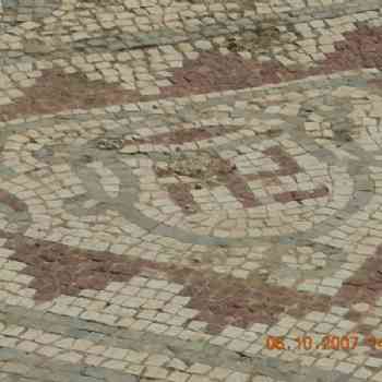 Click para ampliar. Pulsa en el nombre para ver la ficha. Milreu, Portugal -
Cruz suástica romana