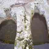 Click para ampliar. Tumbas del siglo V ¿suevas, visigoticas?