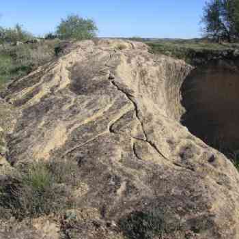 Click para ampliar. Pulsa en el nombre para ver la ficha. detras de la cueva