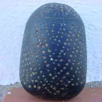 Click para ampliar. Pulsa en el nombre para ver la ficha. Ídolo fálico (de espalda)