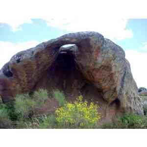 Click para ampliar. Pulsa en el nombre para ver la ficha. Gran roca con taffoni