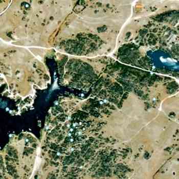 Click para ampliar. Pulsa en el nombre para ver la ficha. Foto aérea de Los Barruecos