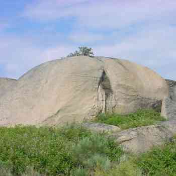 Click para ampliar. Pulsa en el nombre para ver la ficha. Curiosa forma erosiva en granitos
