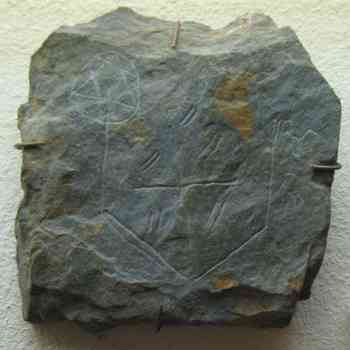 Click para ampliar. Pulsa en el nombre para ver la ficha. Piedra para ahuyentar las envidias