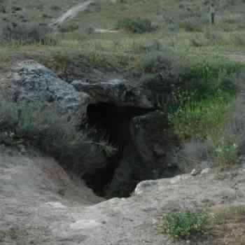 Click para ampliar. Pulsa en el nombre para ver la ficha. Dólmenes de Baños de Alicún.