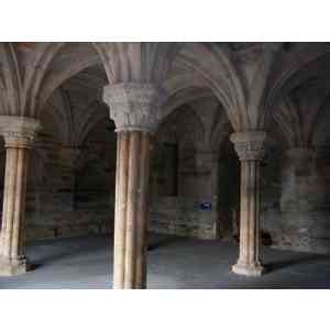 Click para ampliar. Pulsa en el nombre para ver la ficha. Santa María de Carracedo (León). Interior de la sala capitular.