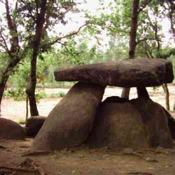 Click para ampliar. Pulsa en el nombre para ver la ficha. Dolmen de Axeitos (Ribeira, A Coruña)
