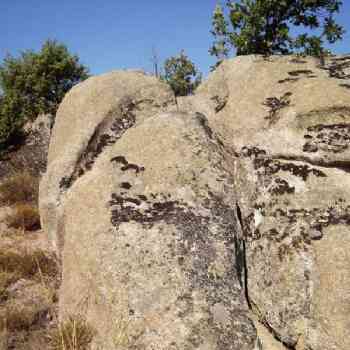 Click para ampliar. Pulsa en el nombre para ver la ficha. La Nava - Sistema en canchal tras el