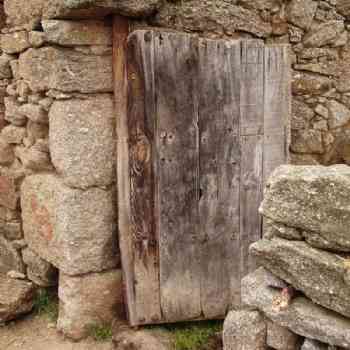 Click para ampliar. Pulsa en el nombre para ver la ficha. Piedras perforadas - El Losar - 1