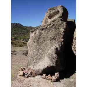 Click para ampliar. Pulsa en el nombre para ver la ficha. Ulaca - Conjunto Lítico - Elemento 2