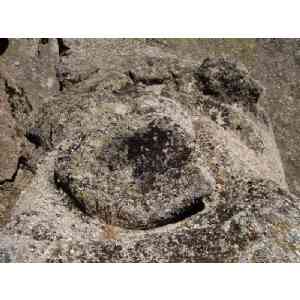 Click para ampliar. Pulsa en el nombre para ver la ficha. Ulaca - Conjunto Lítico -Elemento 2 Detalle - desde arriba