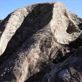 Click para ampliar. Pulsa en el nombre para ver la ficha. Abrigo cubierto - Piedra acanalada - Detalle