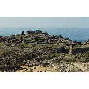 Click para ampliar. Pulsa en el nombre para ver la ficha. Baroña. Castro. Entrada al castro.