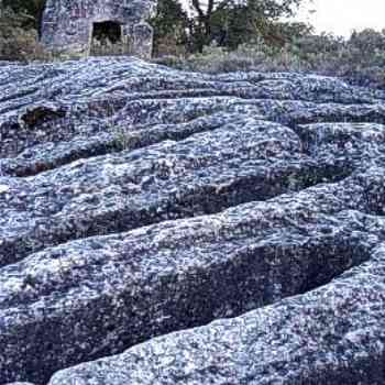 Click para ampliar. Pulsa en el nombre para ver la ficha. Bozóo. Dolmen y Necropolis