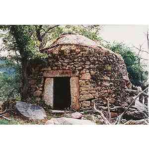 Click para ampliar. Pulsa en el nombre para ver la ficha. Viviendas de los Vettones. Chozo 1