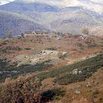 Click para ampliar. Pulsa en el nombre para ver la ficha. El Raso. Castro (Ávila) - Vista general