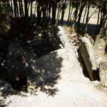 Click para ampliar. Pulsa en el nombre para ver la ficha. El Encinal. Dolmen. Vista 2