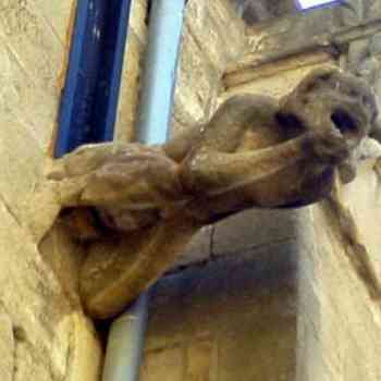 Click para ampliar. Pulsa en el nombre para ver la ficha. Iglesia de San Juan Bautista. Gárgola