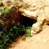 Click para ampliar. Sevilla - Dólmen Cueva del Vaquero (Entrada).