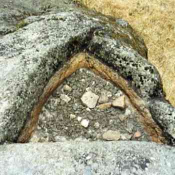 Click para ampliar. Pulsa en el nombre para ver la ficha. Piedra celta de S. Miguel de Celanova.