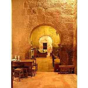 Click para ampliar. Pulsa en el nombre para ver la ficha. Iglesia de San Pedro (Lourosa). Interior