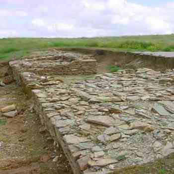 Click para ampliar. Pulsa en el nombre para ver la ficha. Muralla de Castra Servilia