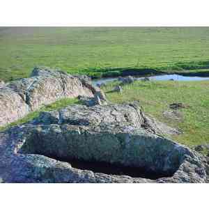 Click para ampliar. Pulsa en el nombre para ver la ficha. Sepulcro visigodo excavado en pizarras