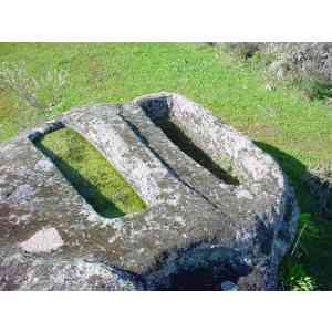 Click para ampliar. Pulsa en el nombre para ver la ficha. Dos sepulcros tardorromanos 2