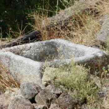 Click para ampliar. Pulsa en el nombre para ver la ficha. Pila proveniente del antiguo monasterio de San Mar