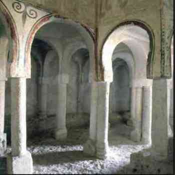 Click para ampliar. Pulsa en el nombre para ver la ficha. San Baudelio de Berlanga, interior, columnas