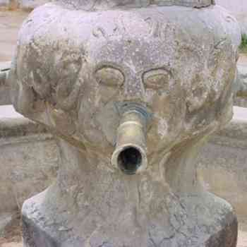 Click para ampliar. Pulsa en el nombre para ver la ficha. Fuente romana con faunos 2