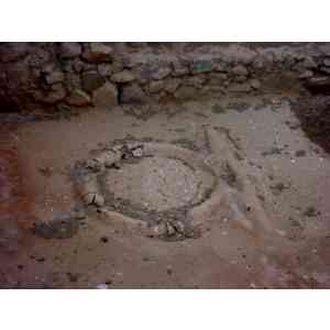 Click para ampliar. Pulsa en el nombre para ver la ficha. Cancho Roano: altar de sacrificios.